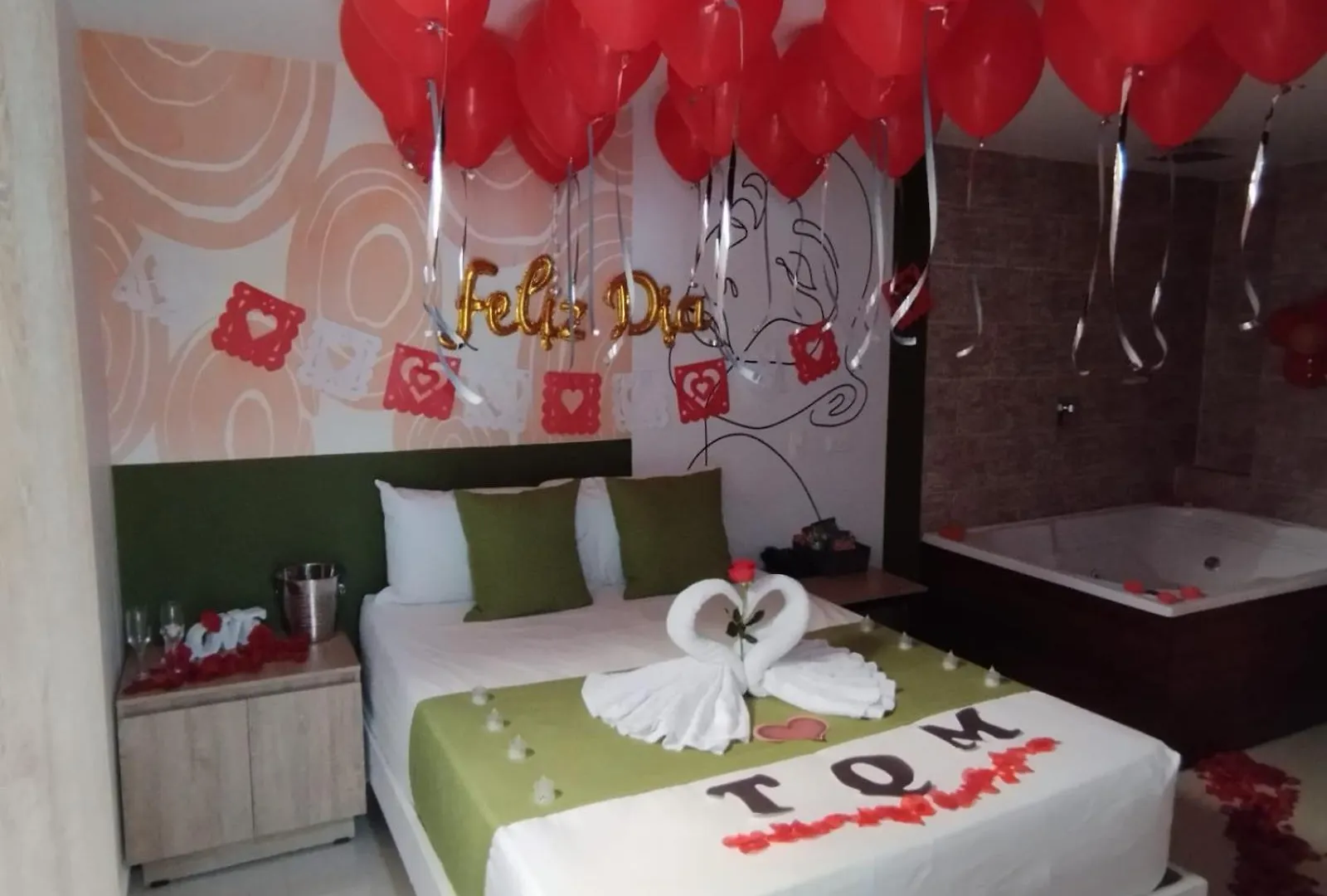 Bajo La Luna Hotel Medellín