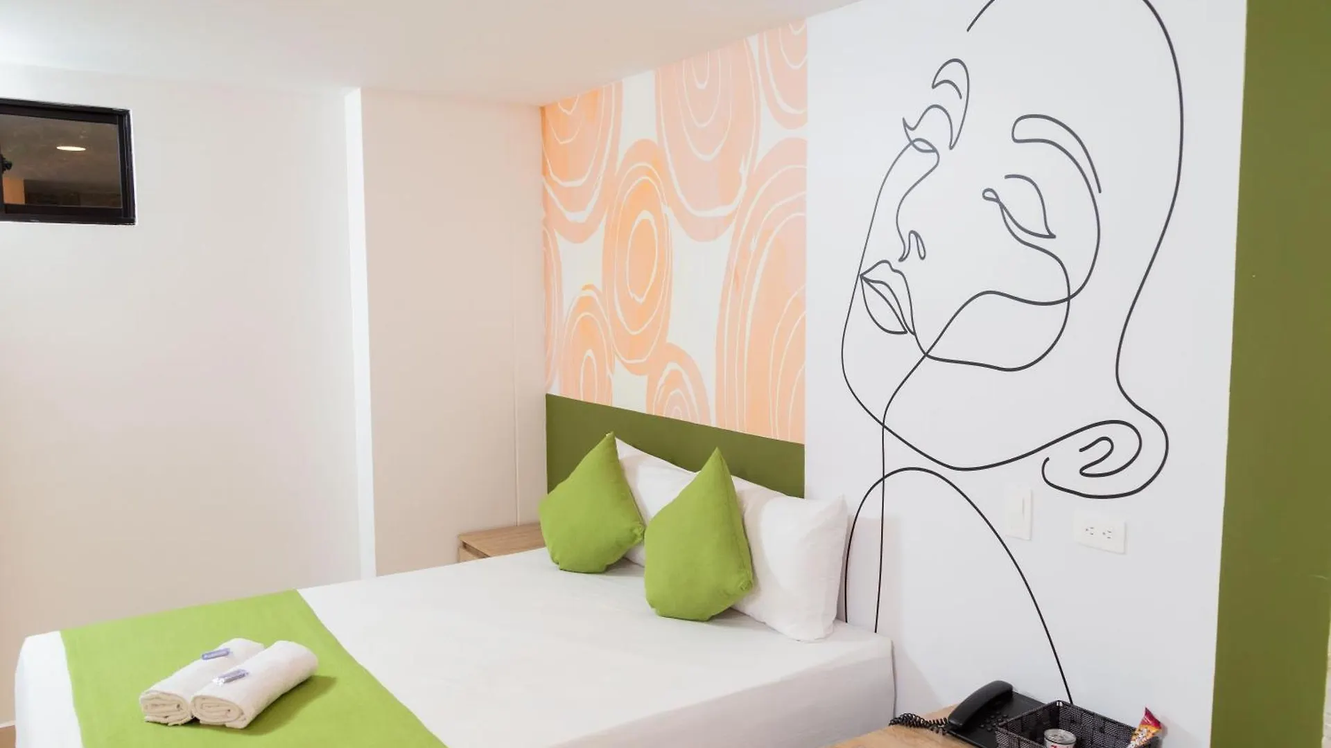 Bajo La Luna Hotel Medellín