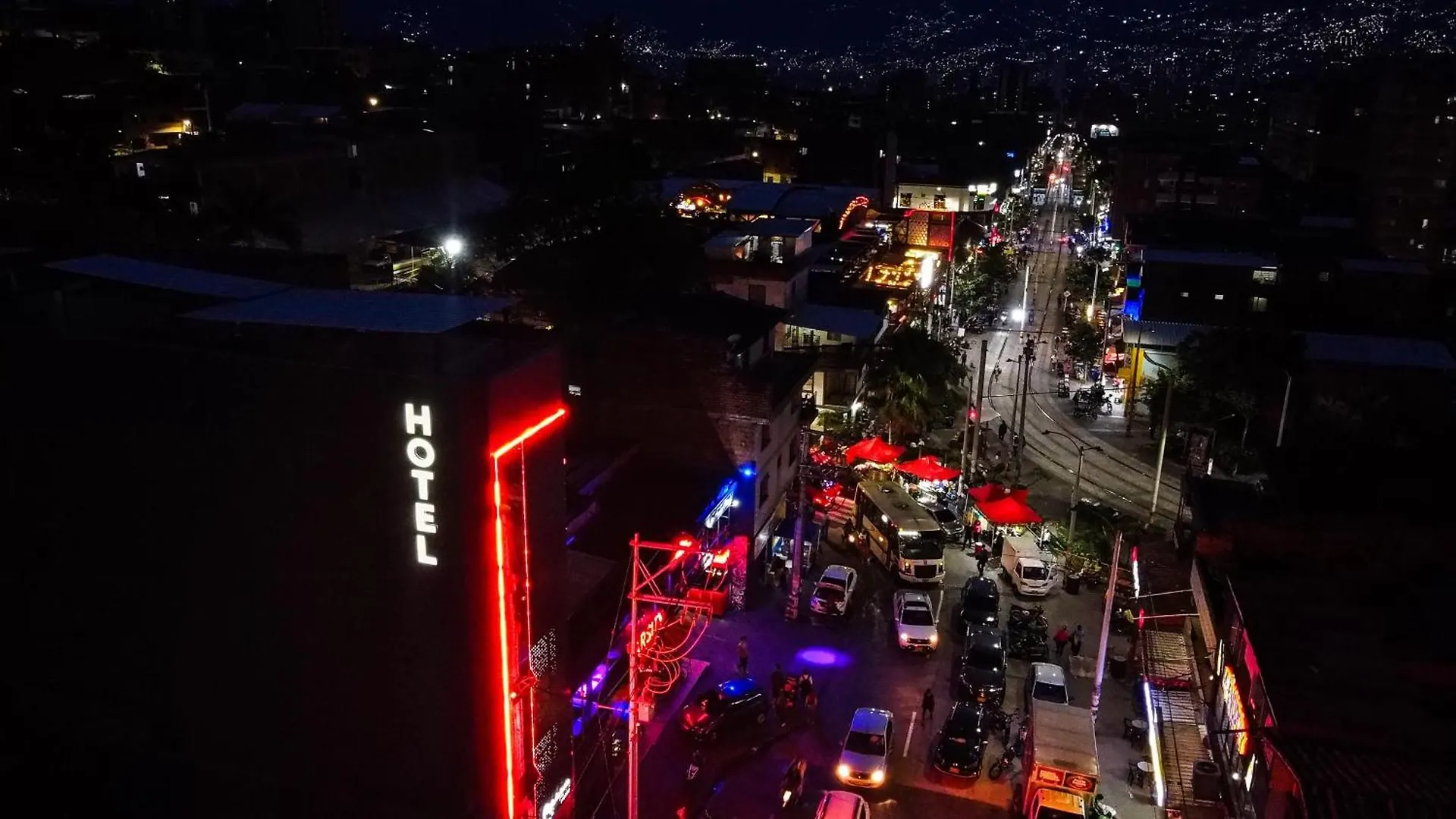 Bajo La Luna Hotel Medellín 0*,