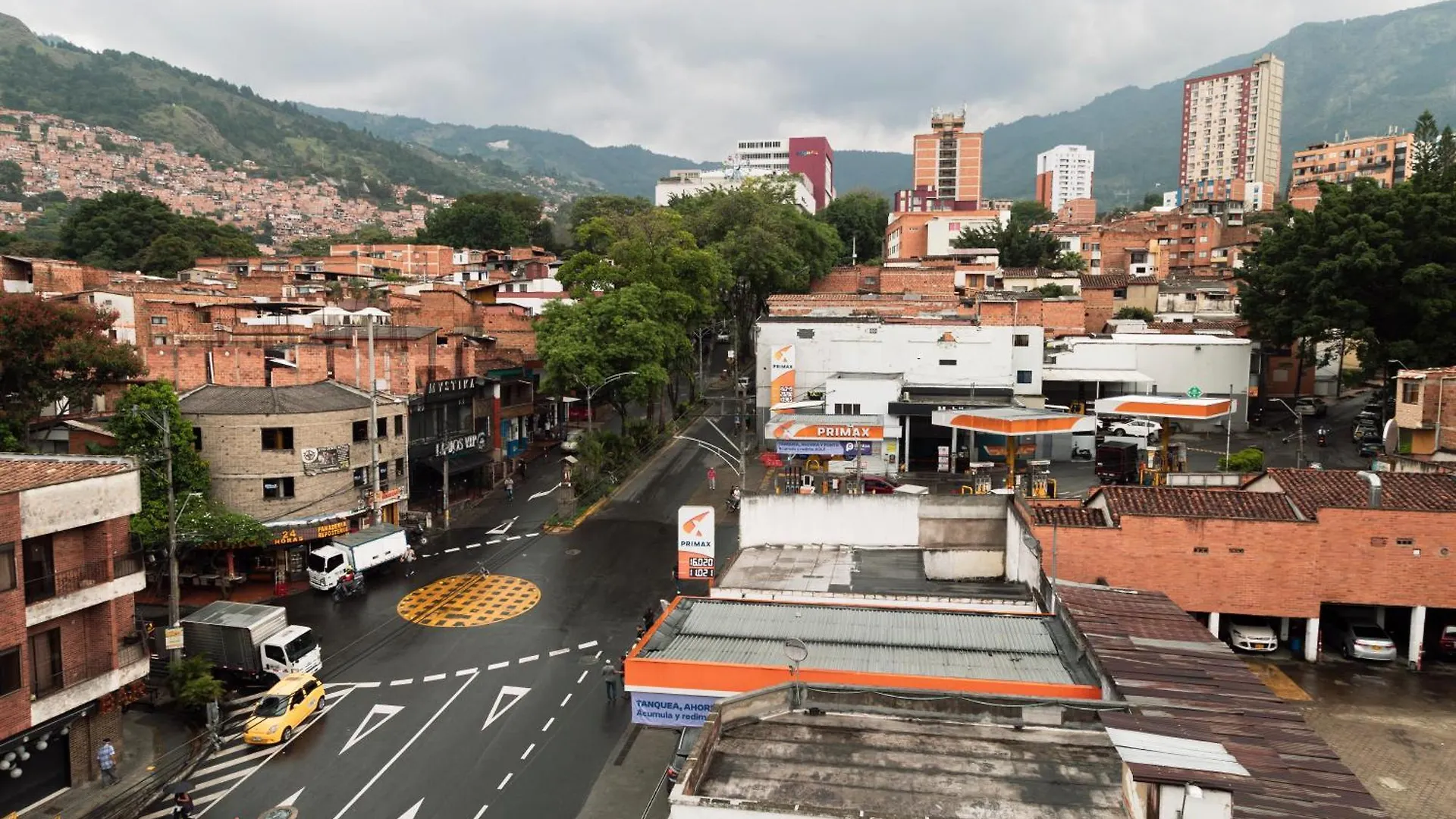 Bajo La Luna Hotel Medellín