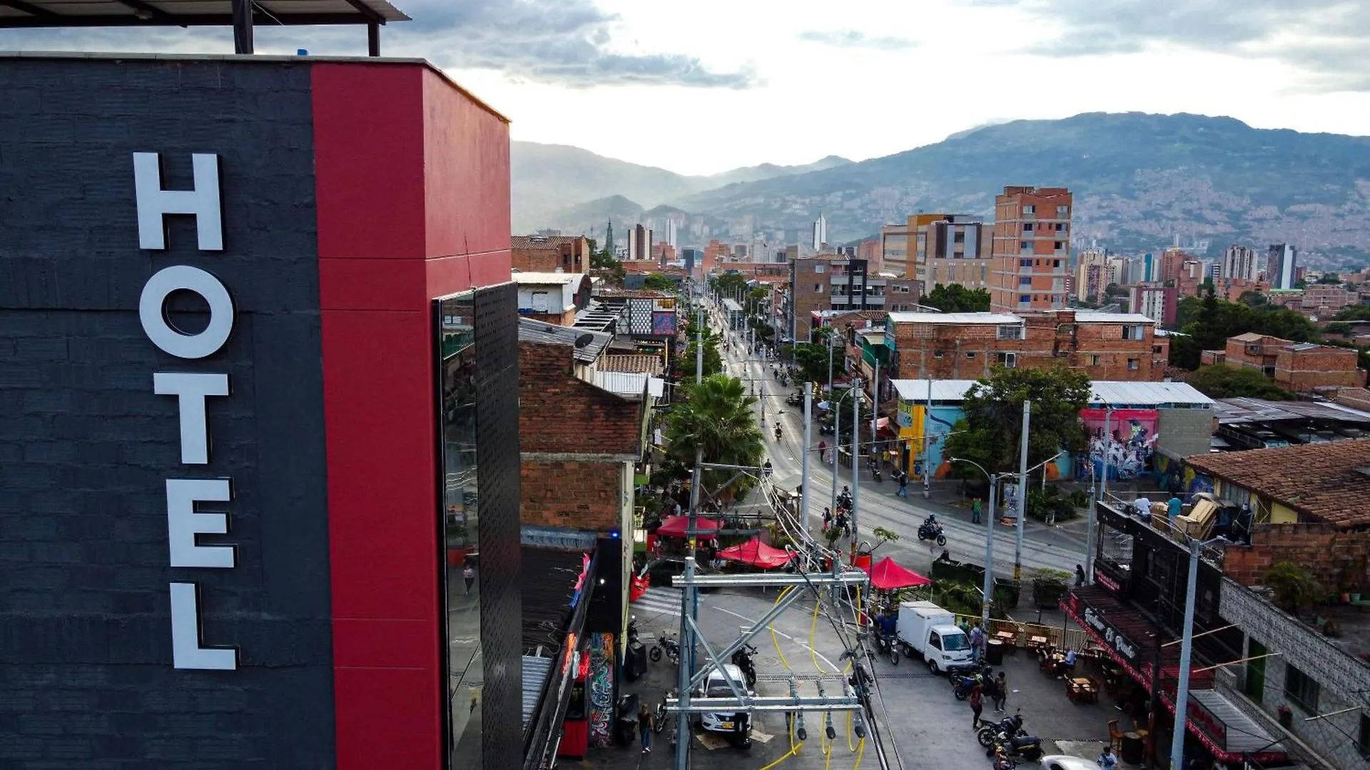 Bajo La Luna Hotel Medellín