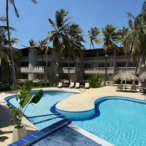 Playa Palmeras 3*, Cartagena Colombia