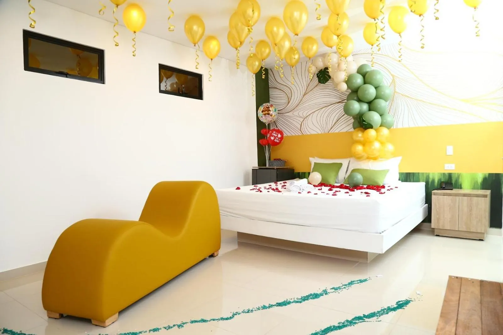 Bajo La Luna Hotel Medellín Colombia